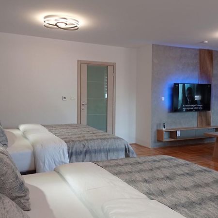 Apartments Hana City Center ลิฟโน ภายนอก รูปภาพ