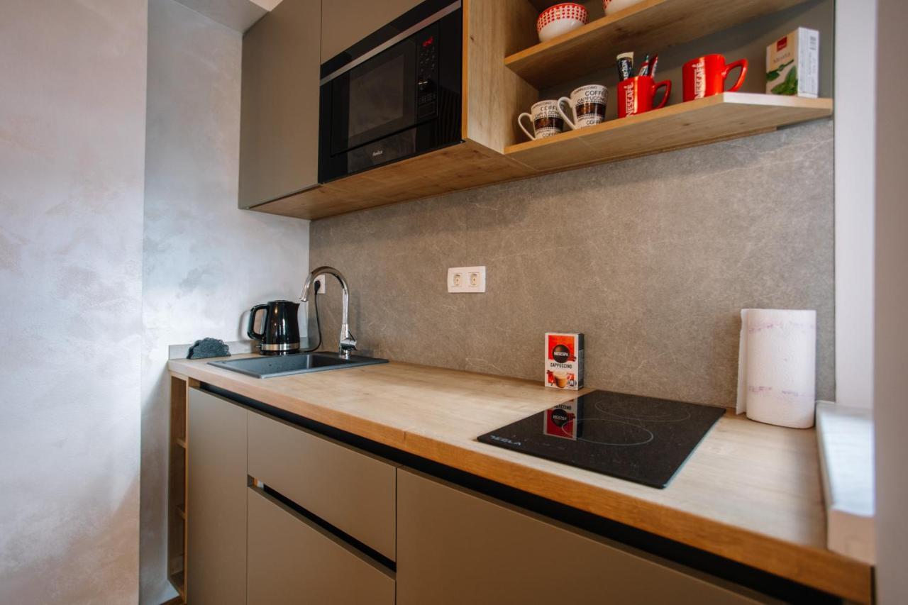 Apartments Hana City Center ลิฟโน ภายนอก รูปภาพ