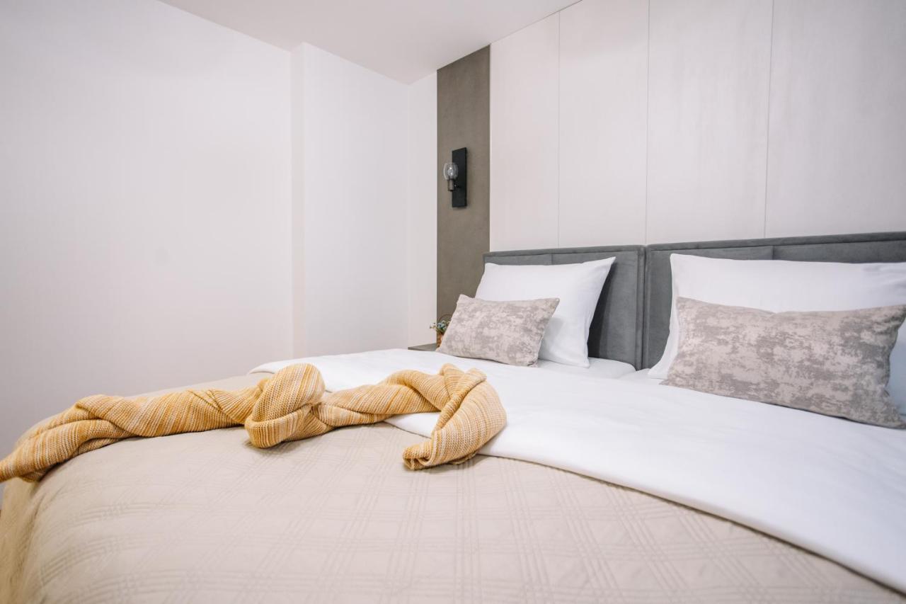 Apartments Hana City Center ลิฟโน ภายนอก รูปภาพ