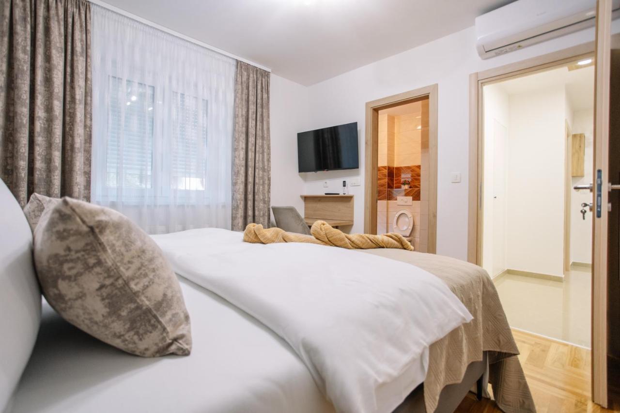 Apartments Hana City Center ลิฟโน ภายนอก รูปภาพ