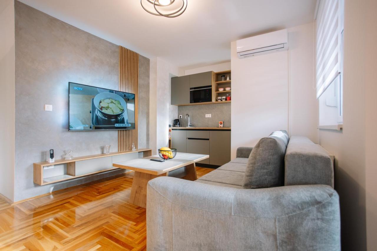 Apartments Hana City Center ลิฟโน ภายนอก รูปภาพ